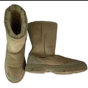 UGG Australia Ultimate Short Chestnut Tan Women Winter Mid Calf Boots Sz W6.